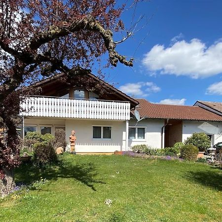 Gemuetliche Wohnung Bei Bad Waldsee Mit Balkon Екстериор снимка